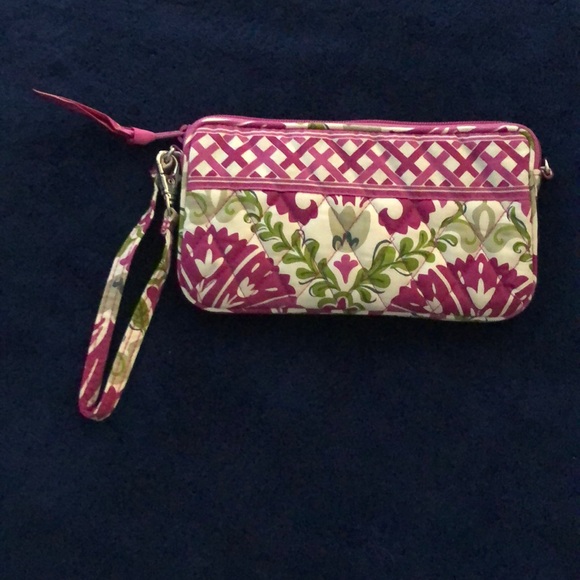 Vera Bradley Handbags - Vera Bradley wallet in retired JulipTulip pattern